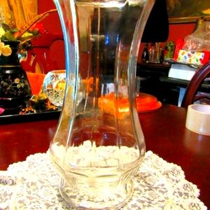 🌷 Beautiful Vintage Victorian Style Fluted Clear Glass Footed Pedestal V